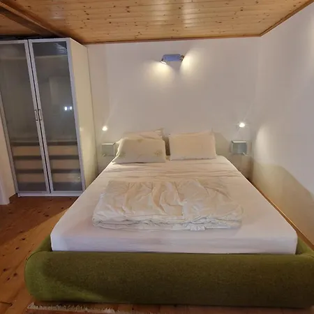 Berthe 11 -2 Personnes -les *